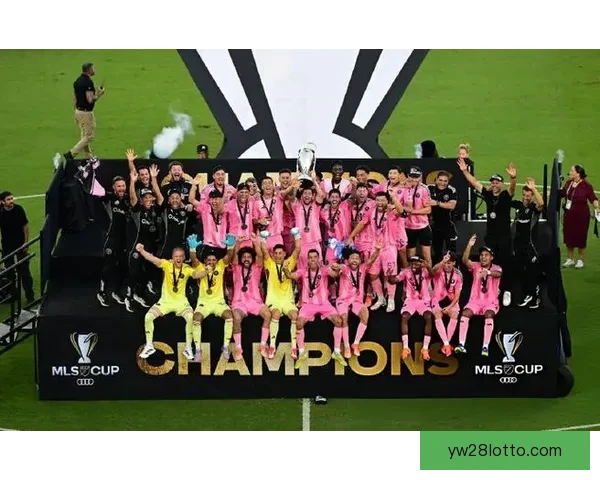 迈阿密国际3比1击败温哥华白浪夺队史首冠梅西双助攻创纪录